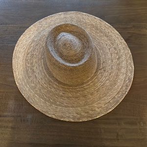 Lack of Color Palma Wide Boater in natural